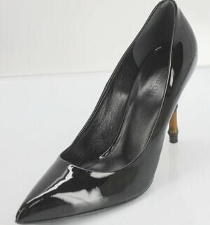 Gucci Black Patent Kristen Pointy Toe Bamboo Heels Pumps Size 35 New